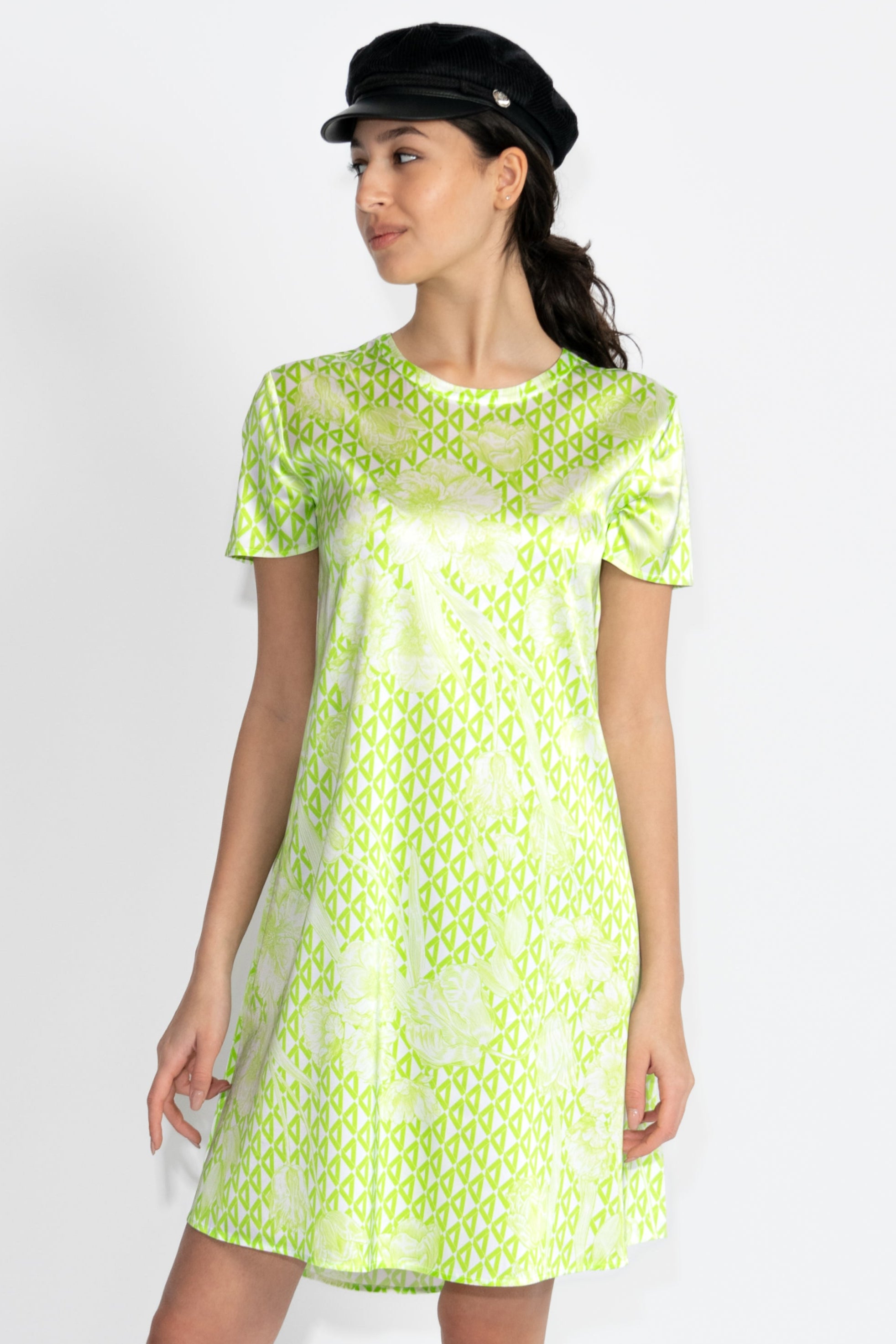 Kleid, Cashmere, Luxusmode, Designermode, Frauenmode, Sommerlich, gemütlich, geometrisches Muster, Sommerkleid, Luftig, rundhals